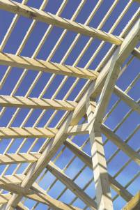Dachkonstruktion aus Holz - Wir verfügen über langjährige Erfahrung beim Bau von Garagen